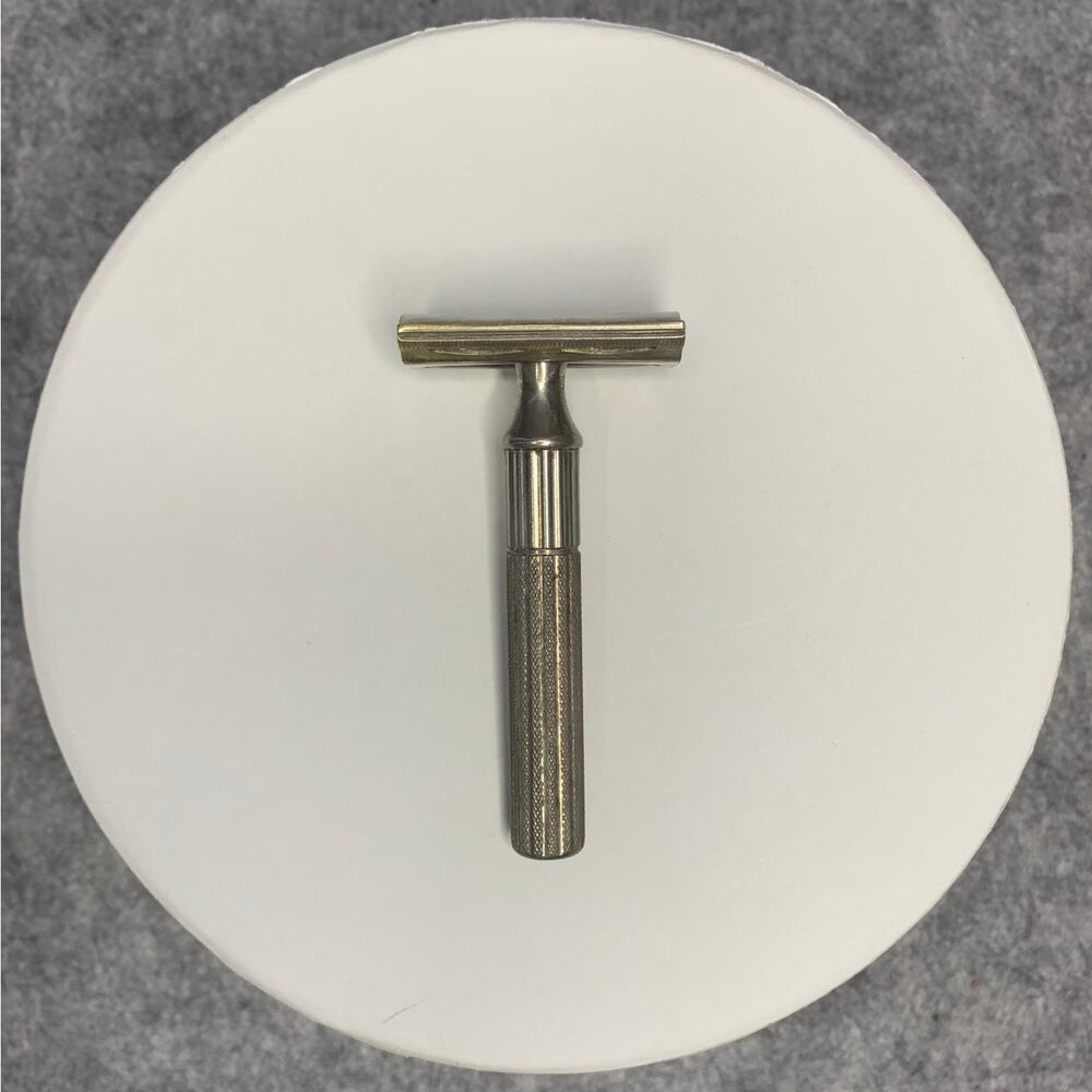 Gillette Fat Handle Double Bladed Safety Razor, WWII Era, 1940's, Vintage, Deco